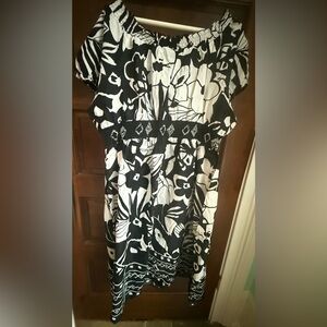 NWOT Avenue Plus Size Black and White Floral Cotton  Midi Dress